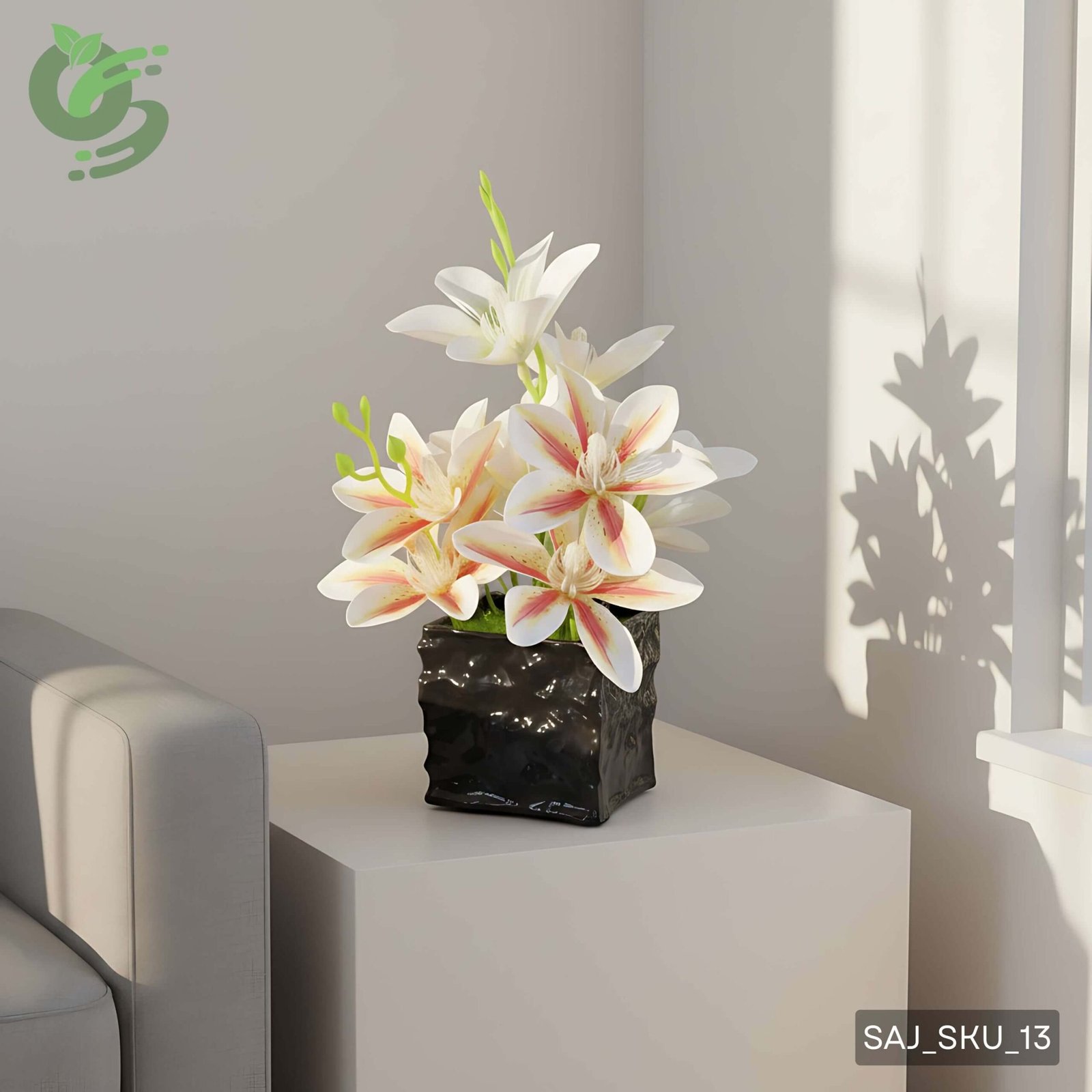 কালো গ্লসি কিউব টবসহ শ্বেতশুভ্র কৃত্রিম লিলি ফুল